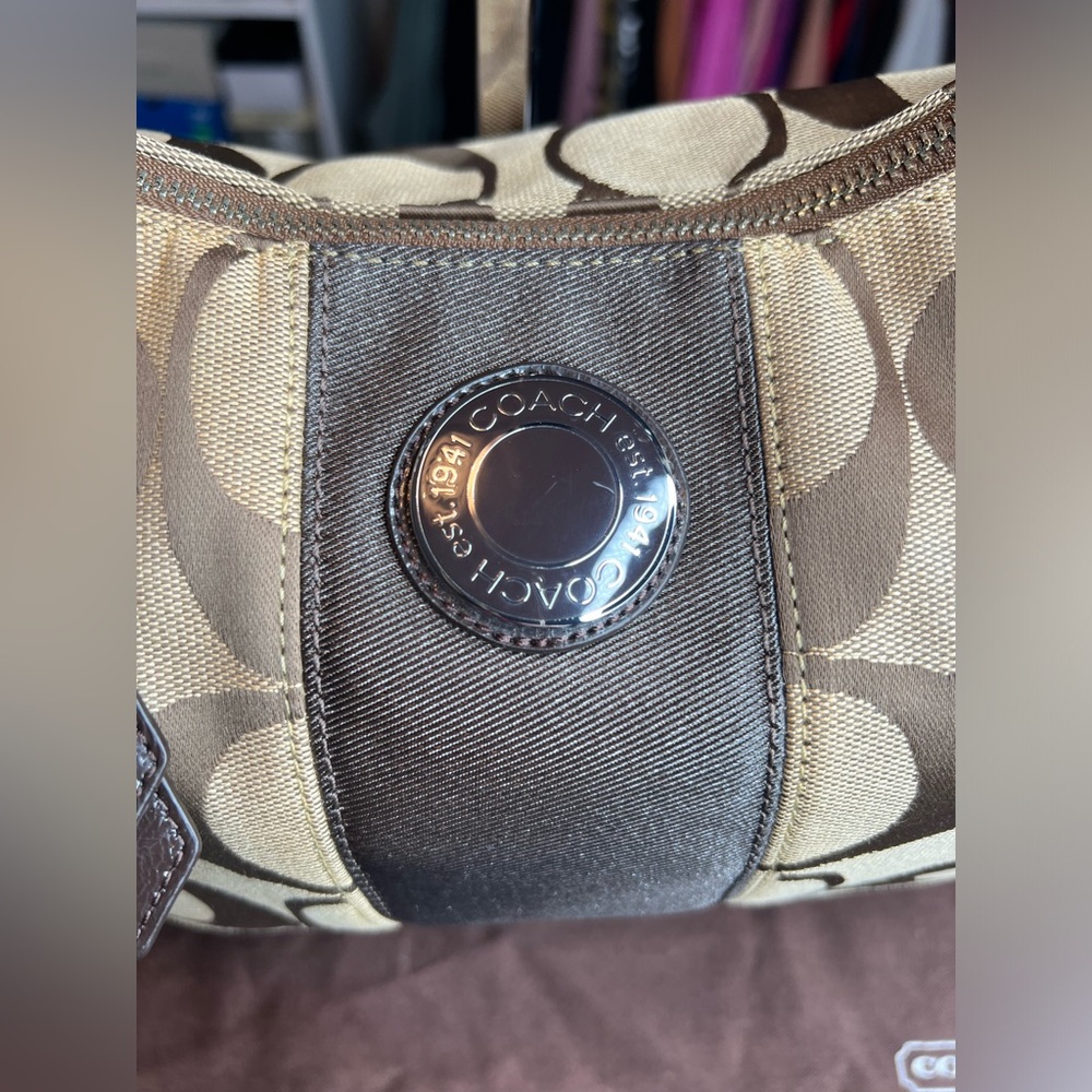 Authentic Coach bag - Picture 3 of 15